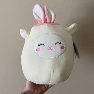 Squishmallows-Sophie